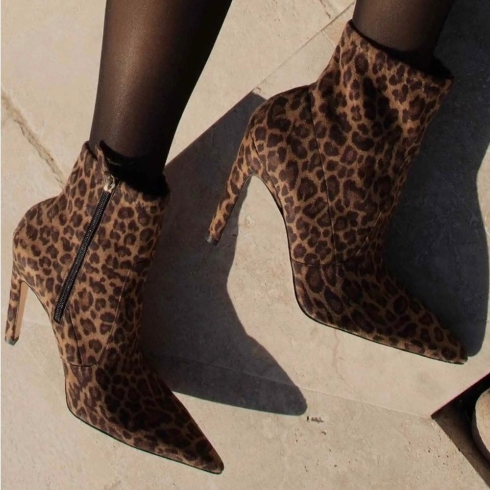 Good American Bootie Boots leopard Cheetah print Side Zip NEW Women’s Size 10